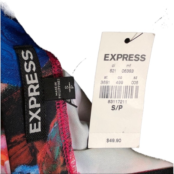 NWT Express Floral Skirt Size Small - Picture 4 of 4